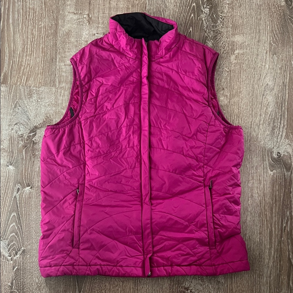 Lands End Magenta Lightweight Puffer Vest size M